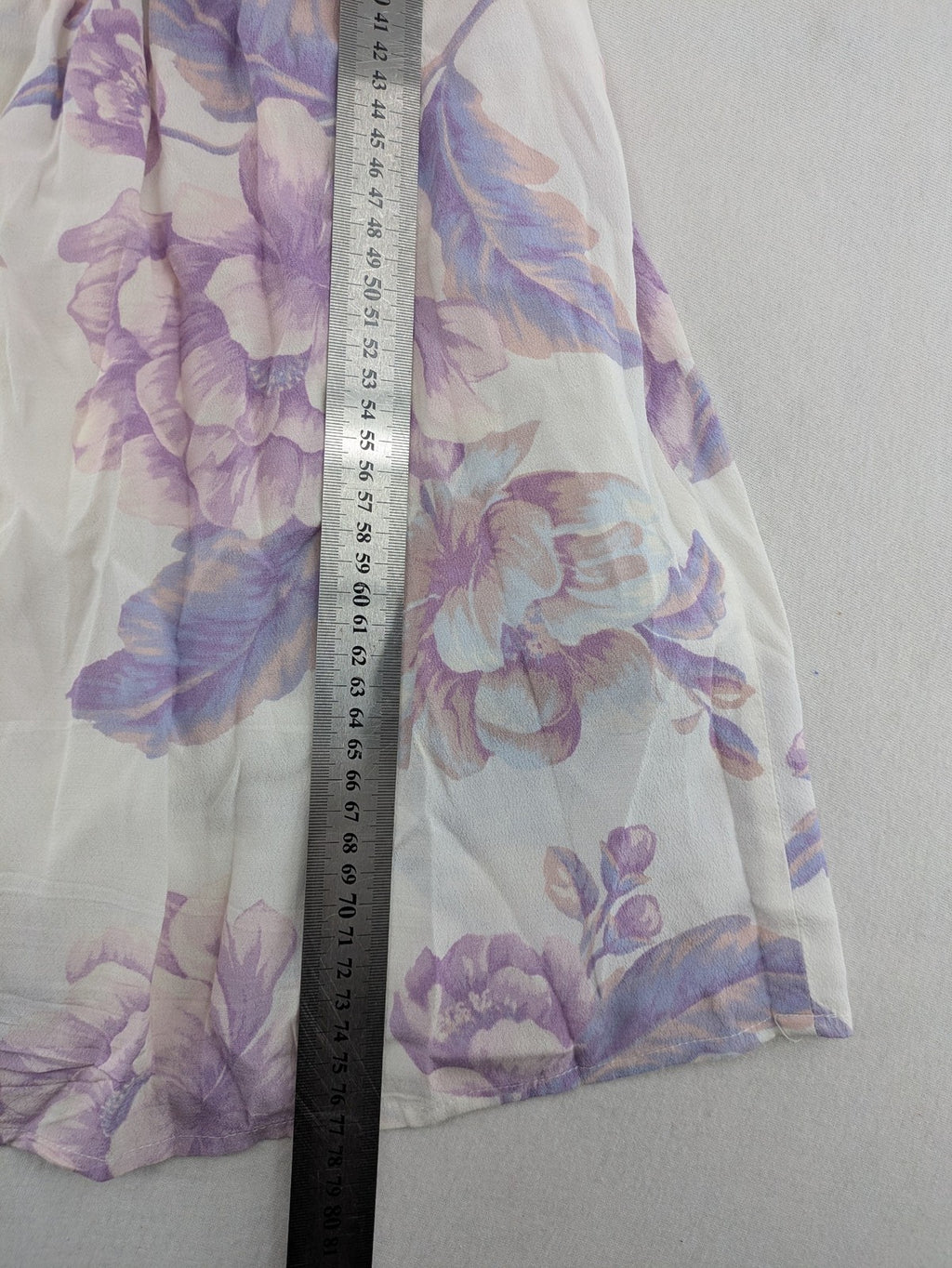 Forever 21 women's midi dress white with blue and purple floral pattern, smocked bodice, puff sleeves.