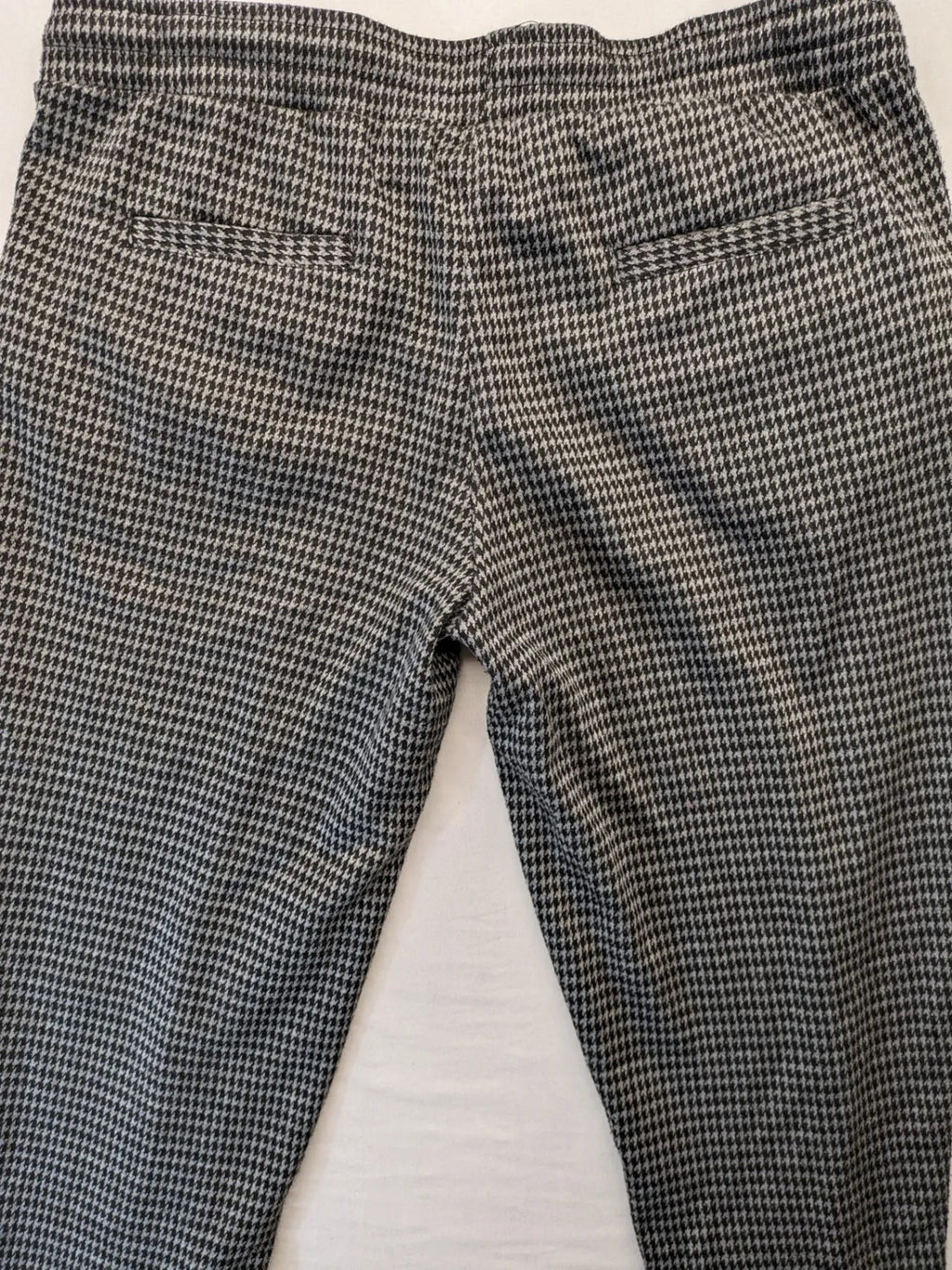 UP2FASHION beige and brown houndstooth pants with adjustable drawstring and soft stretch material.