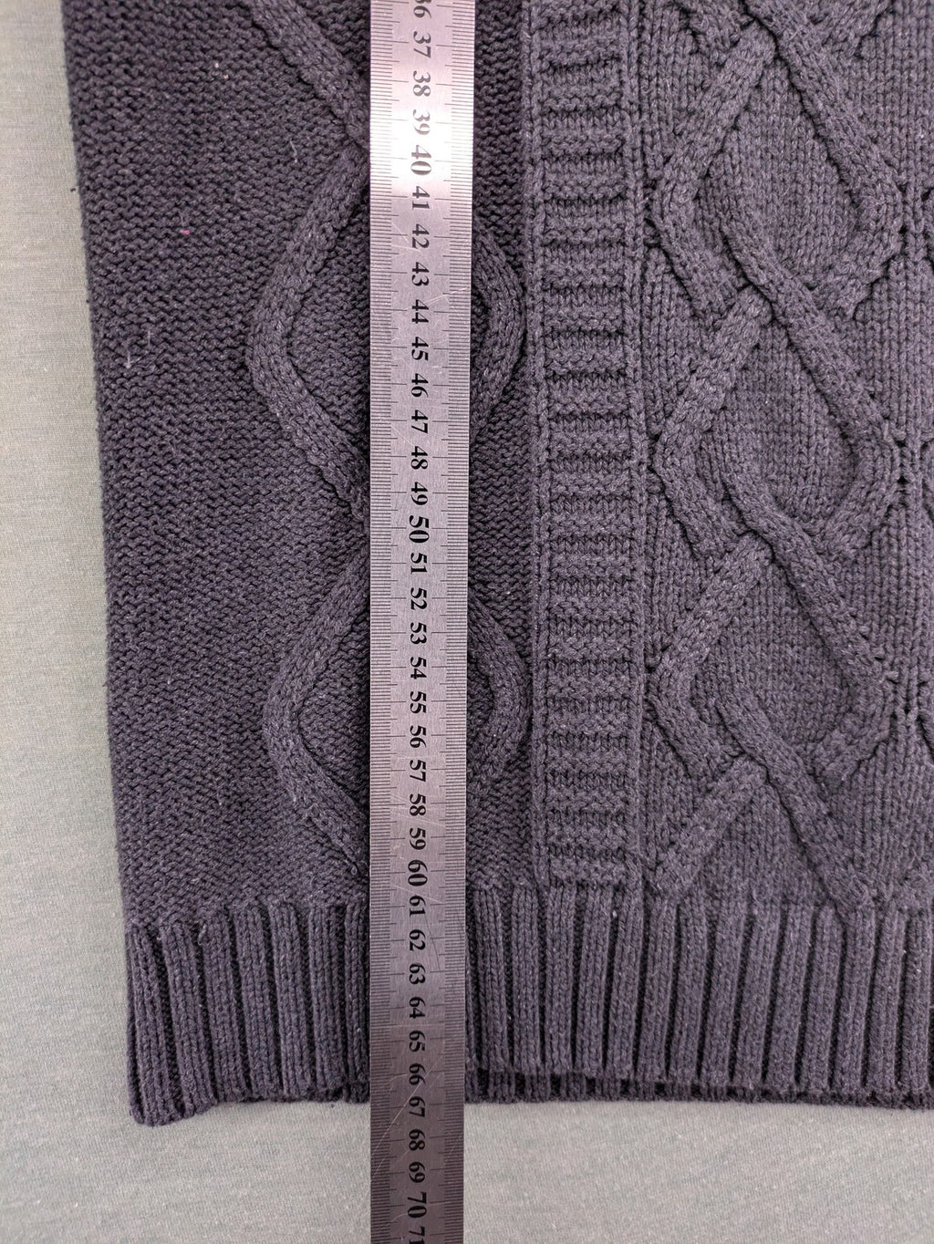 IZAC grey turtle neck jumper with cable knit pattern and used look finish.