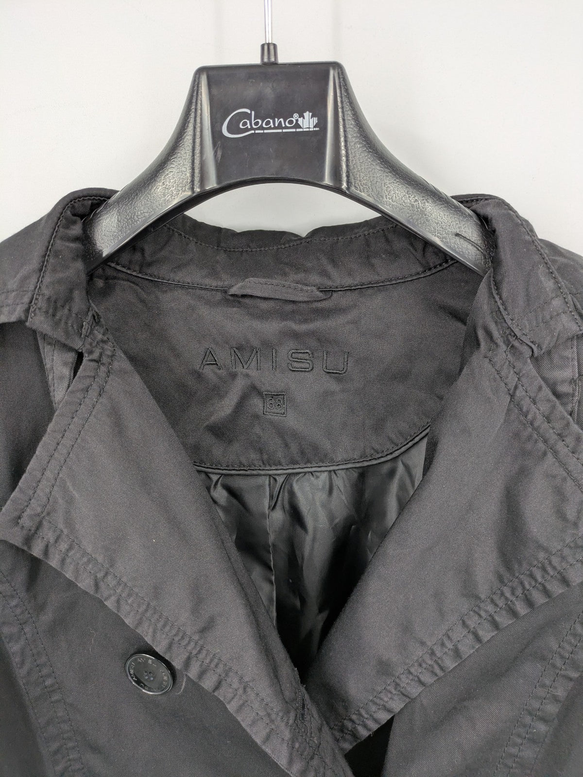 Amisu grey trench coat double-breasted design with elegant collar and belted waist.