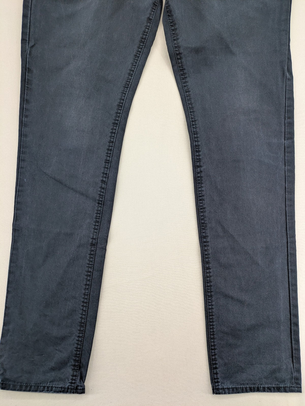 Jack & Jones Originals blue straight jeans, classic 5-pocket design, high-quality denim.