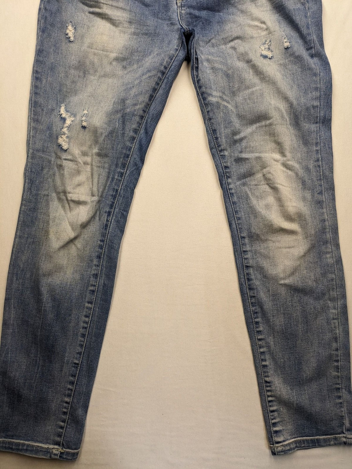 ONLY straight jeans orange pink distressed look with classic 5-pocket design and zipper.