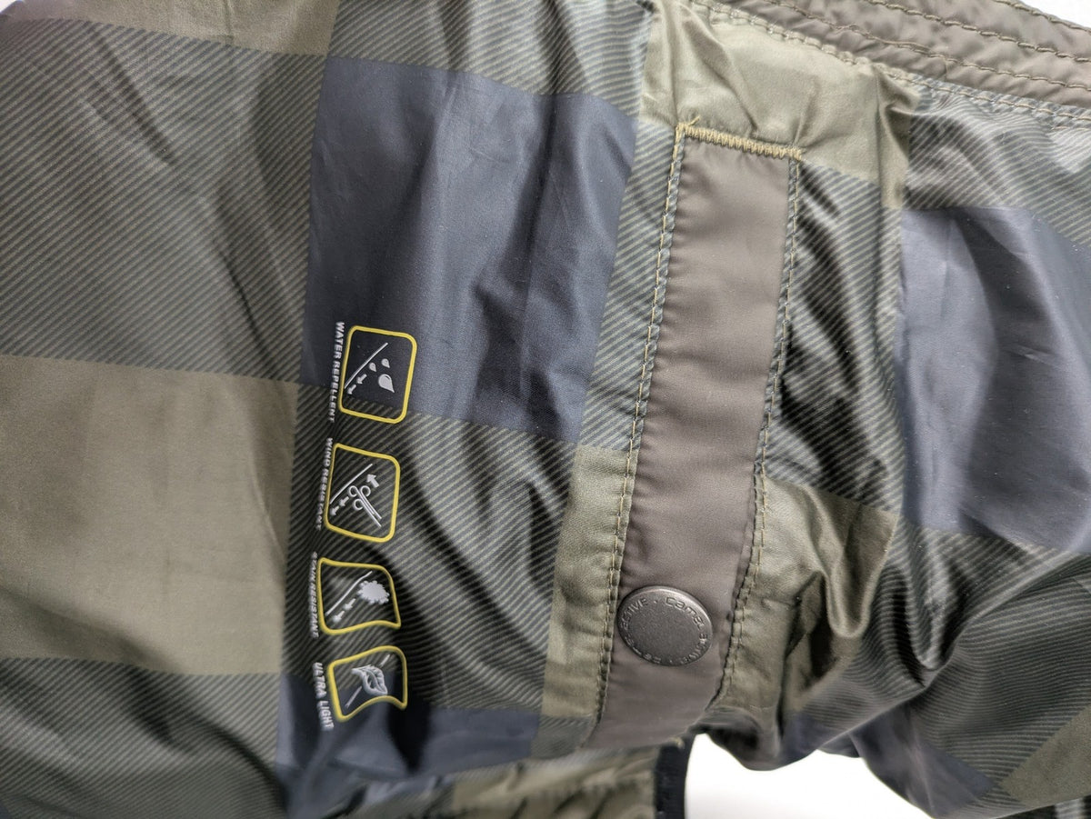 Camel Active khaki vest with full zip, quilted design, checkered lining, water-resistant.