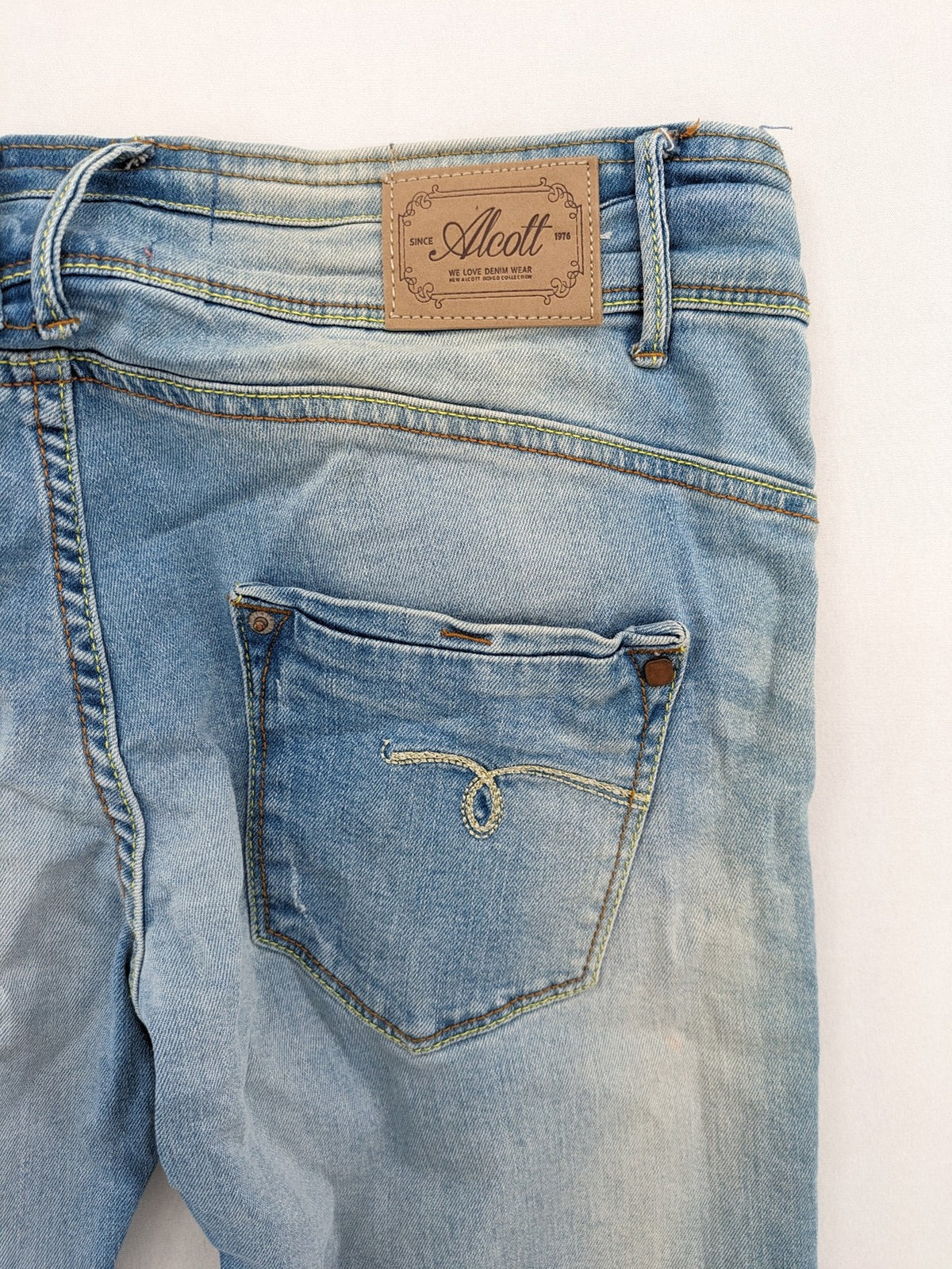 alcott blue skinny fit jeans with faded wash and classic five-pocket style
