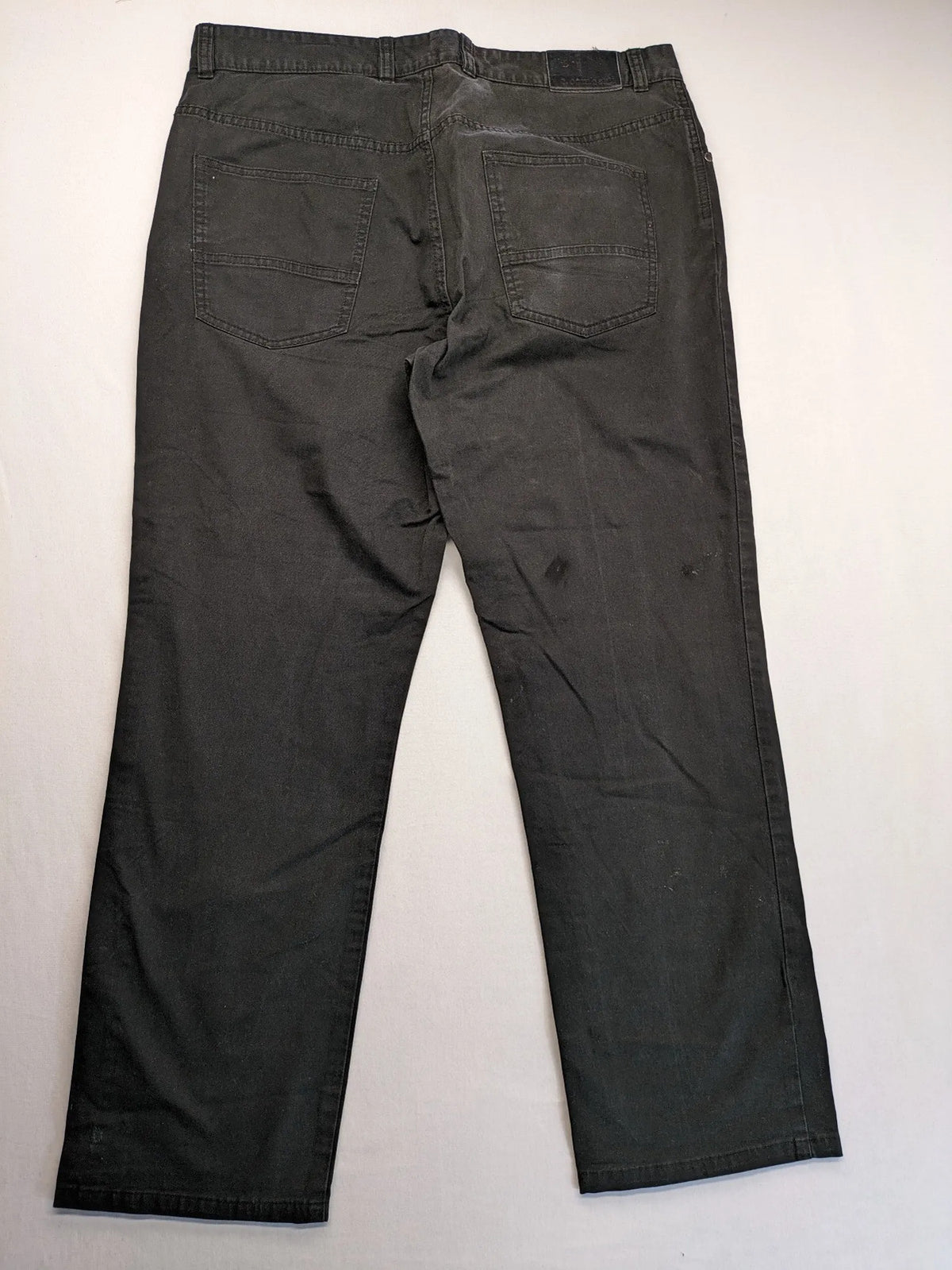 C.Comberti grey straight jeans 5-pocket design made of stretch cotton.