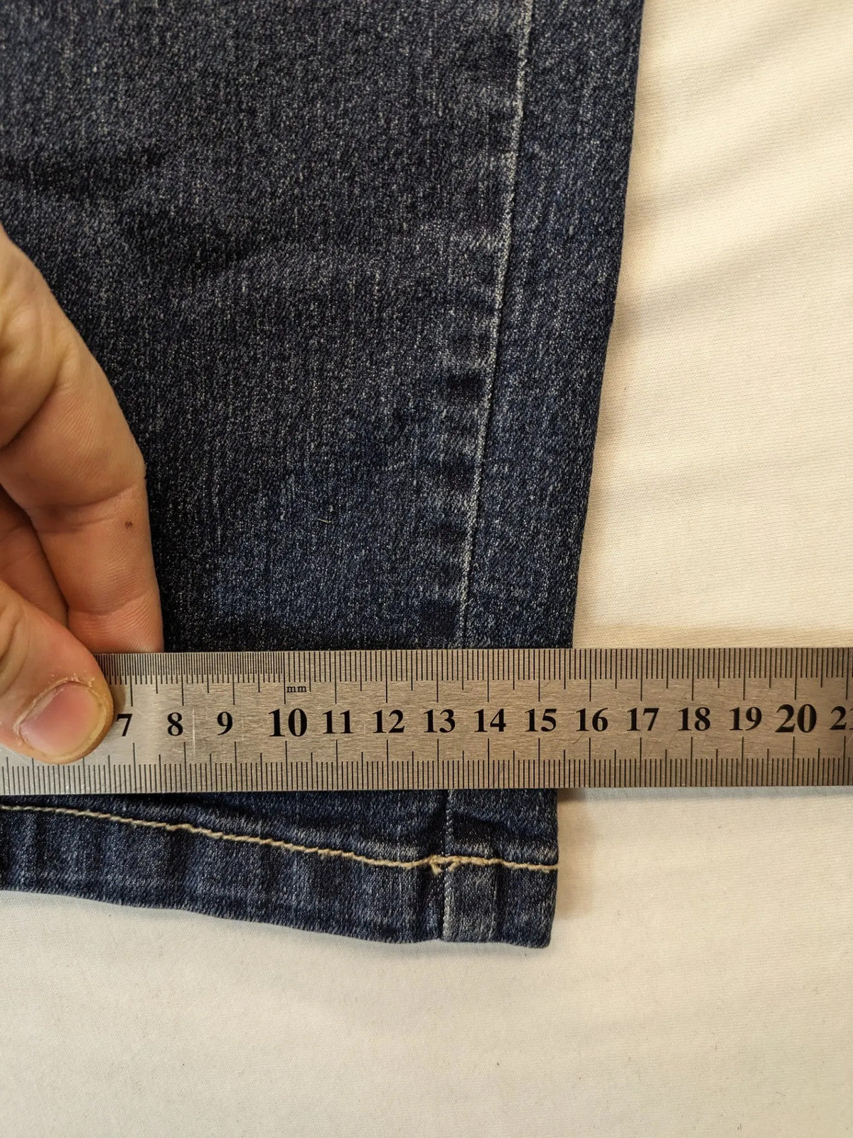 john baner blue straight jeans classic 5-pocket style with zipper and button closure