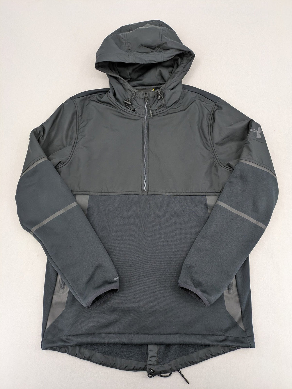 Under Armour grey ColdGear hoodie anorak with quarter zip and adjustable hood.