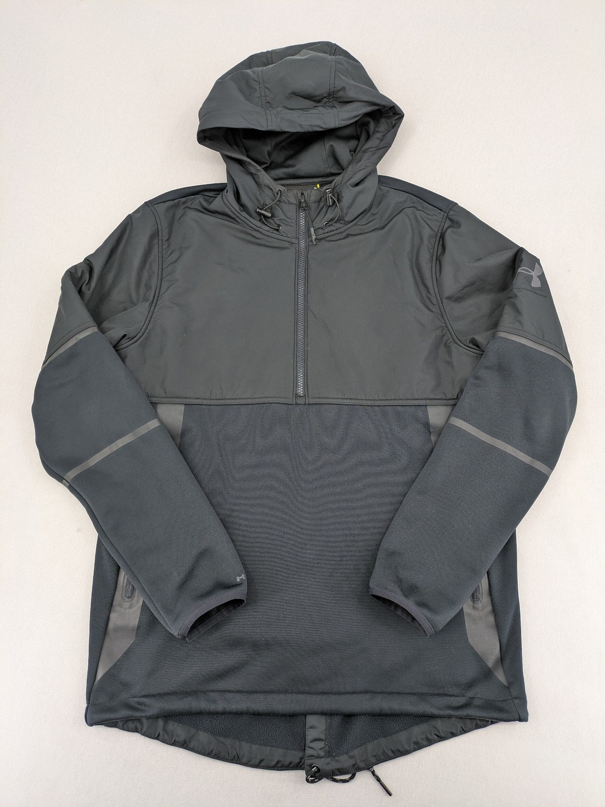 Under Armour grey ColdGear hoodie anorak with quarter zip and adjustable hood.