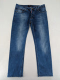 Dsquared2 blue straight jeans with five-pocket design and button fly, made in Italy.