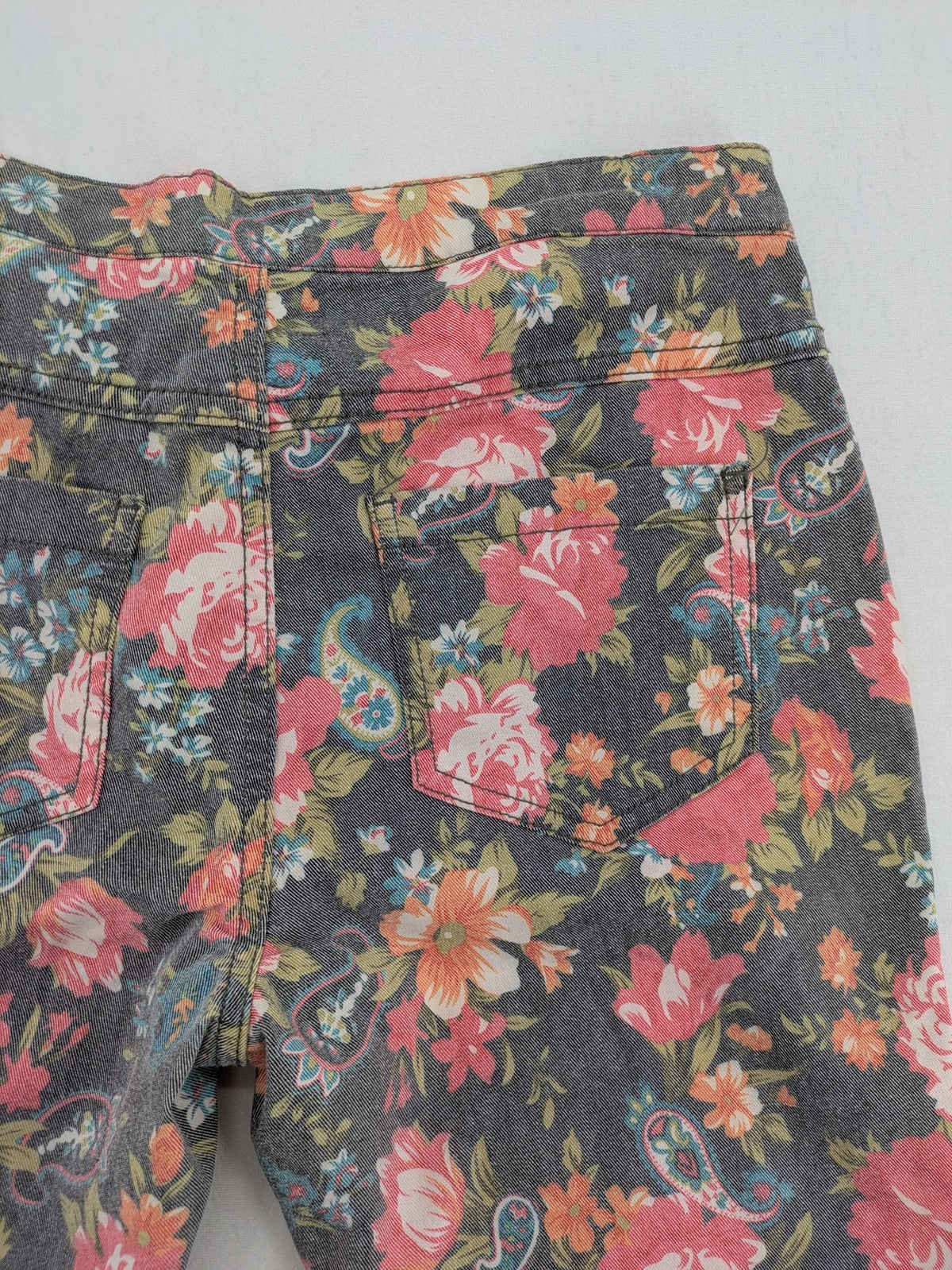 ONLY blue straight jeans with vibrant floral and paisley print on denim fabric.
