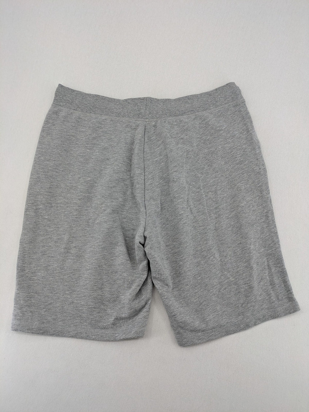 Crivit grey sweatshorts XL with elastic waistband and side pockets, cotton blend material.