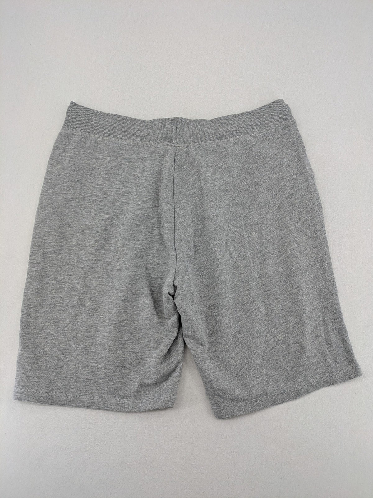 Crivit grey sweatshorts XL with elastic waistband and side pockets, cotton blend material.