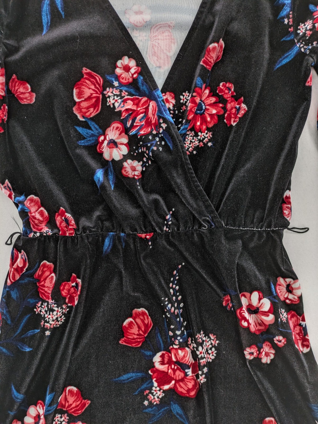 H&M Divided multi floral velvet dress V-neck bell sleeves soft stretch material