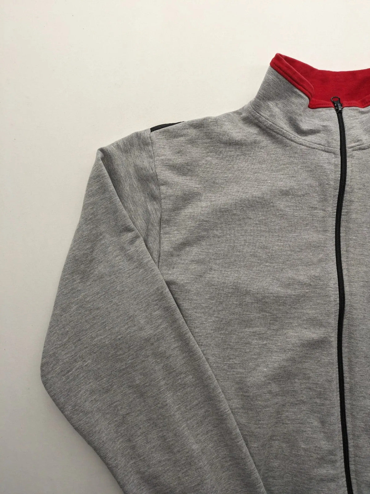 Cramp Sport grey training jacket XXL with red collar and embroidered logo.