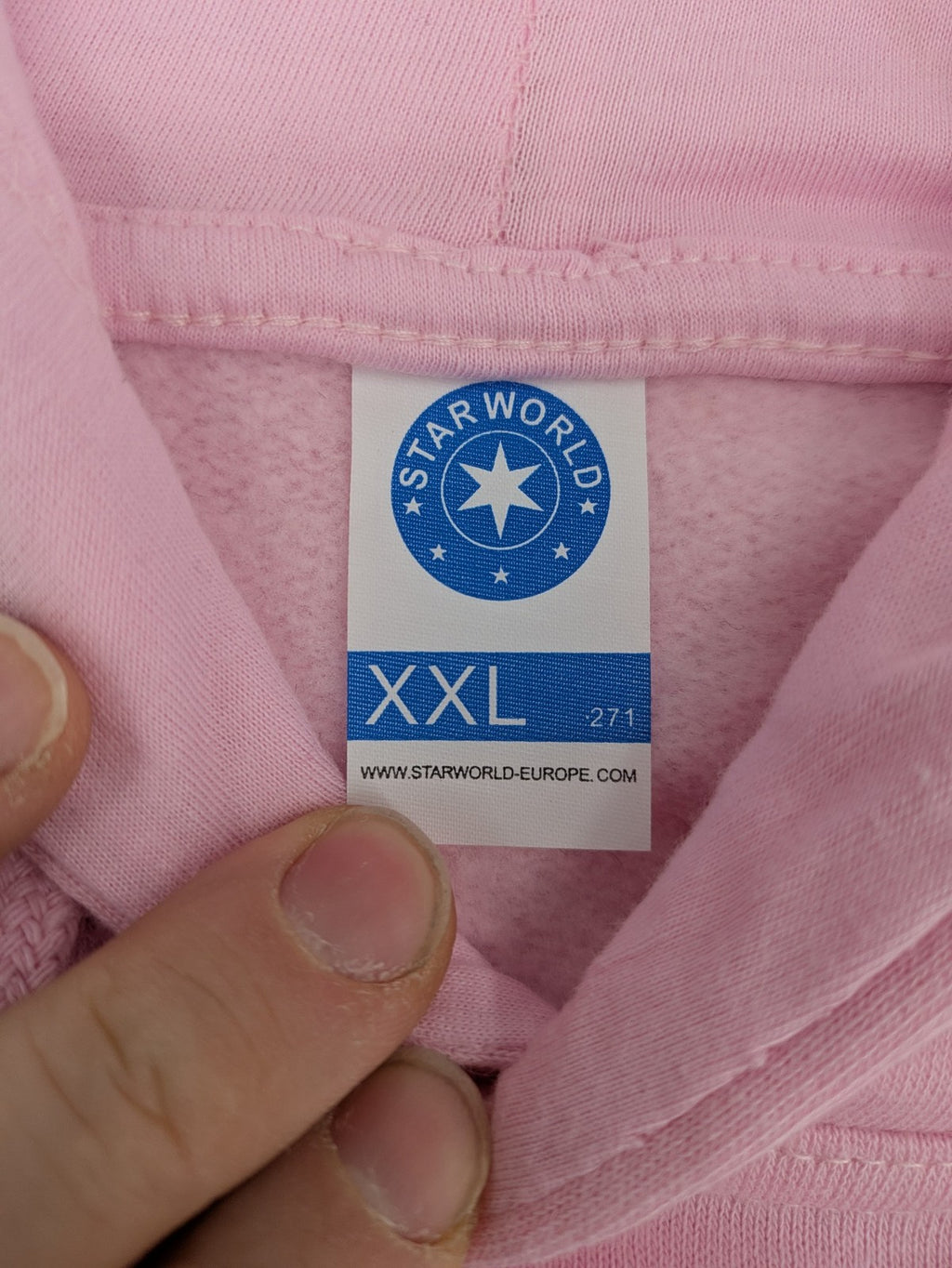 XXL pink hoodie featuring large Jigglypuff graphic print, soft cotton blend material.