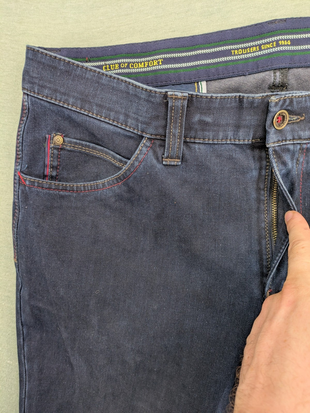 Club of Comfort pink straight jeans 5-pocket design with stretch cotton material.