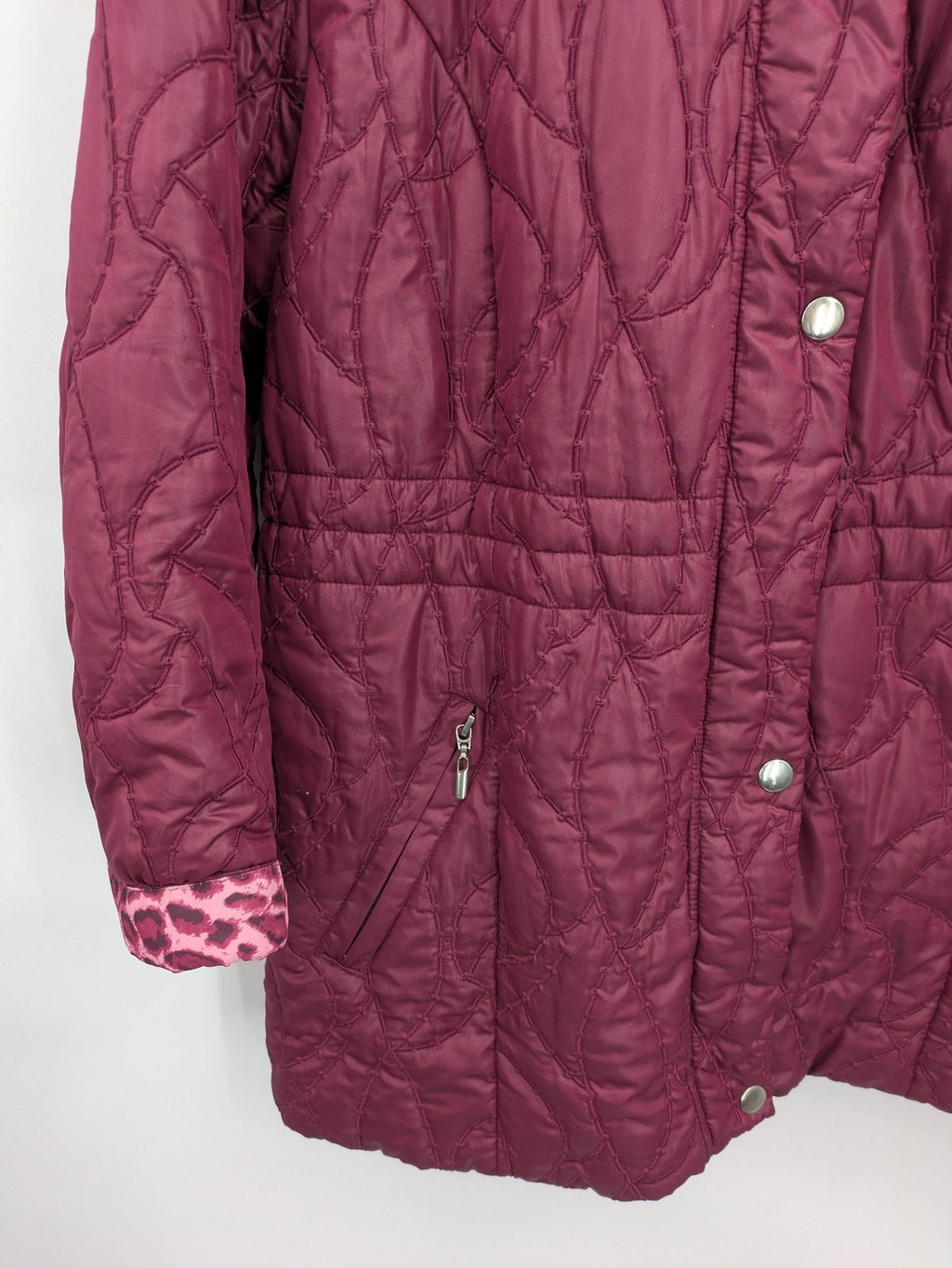 Laura Kent burgundy puffer coat with leopard print collar and cuffs, 100% polyester.