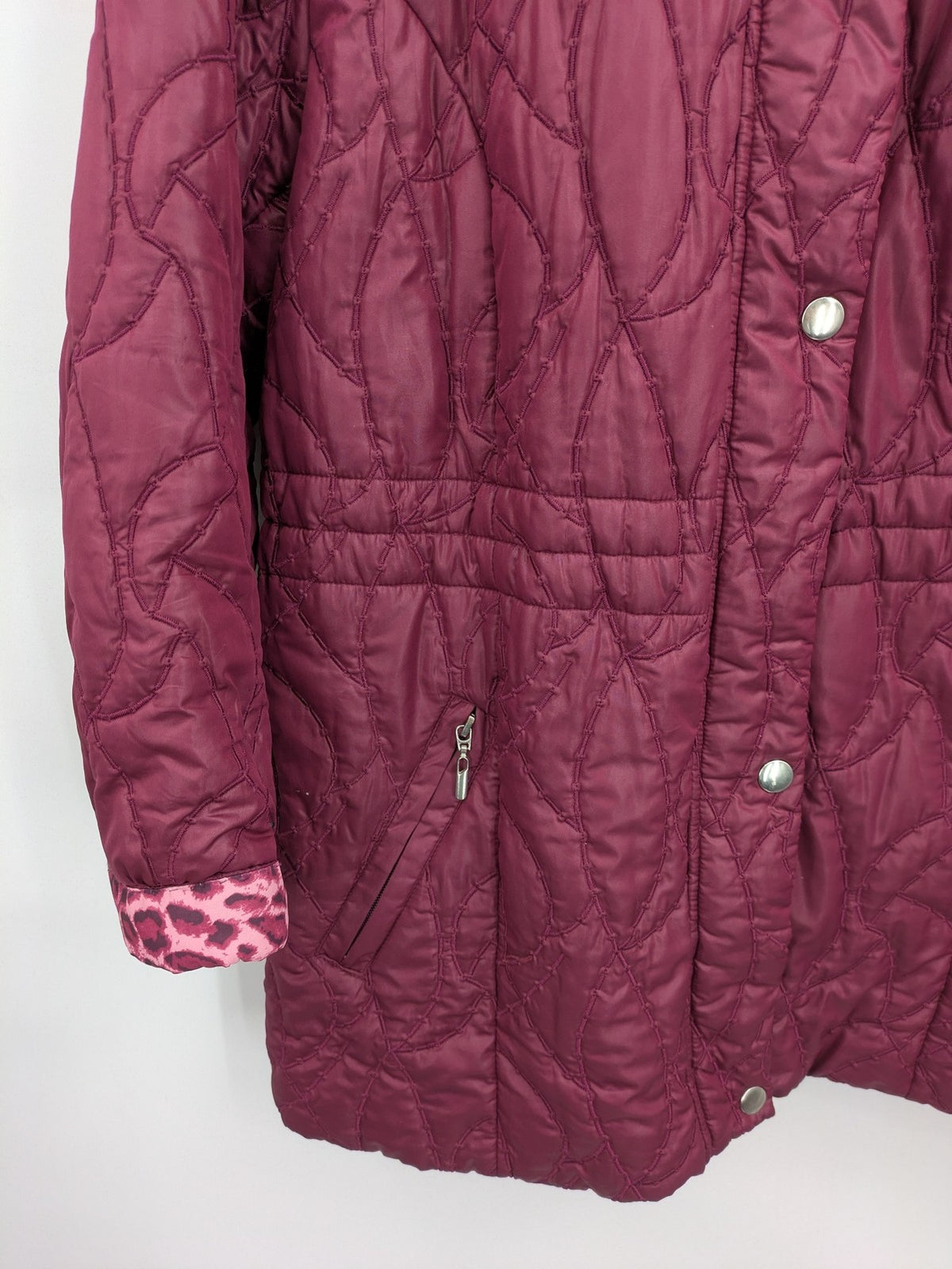 Laura Kent burgundy puffer coat with leopard print collar and cuffs, 100% polyester.