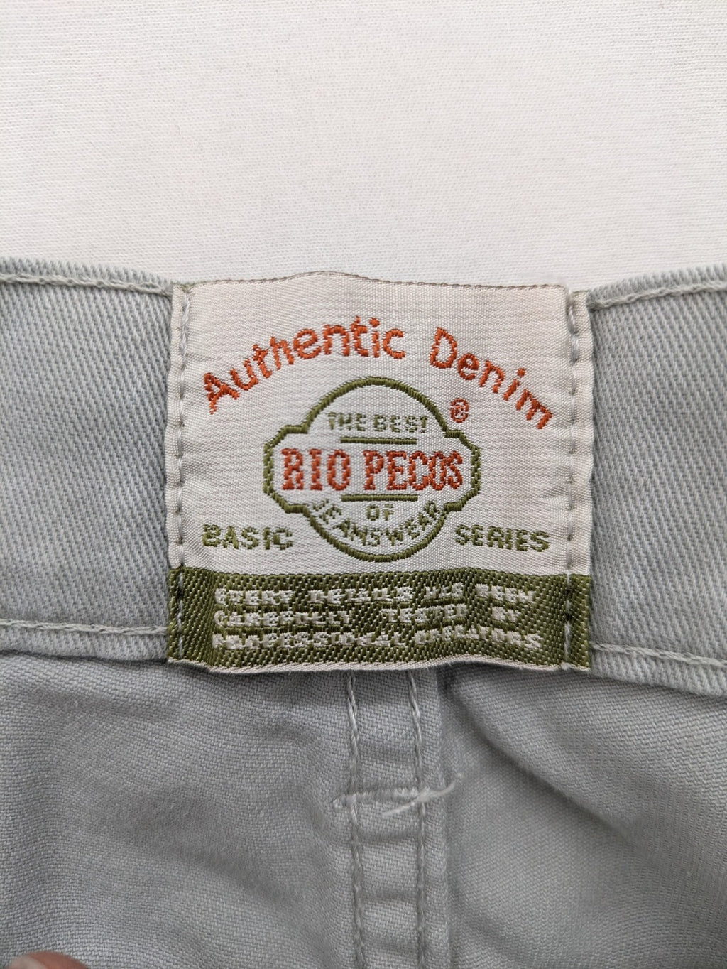 RIO PECOS grey shorts cotton-lycra blend with button closure and practical pockets