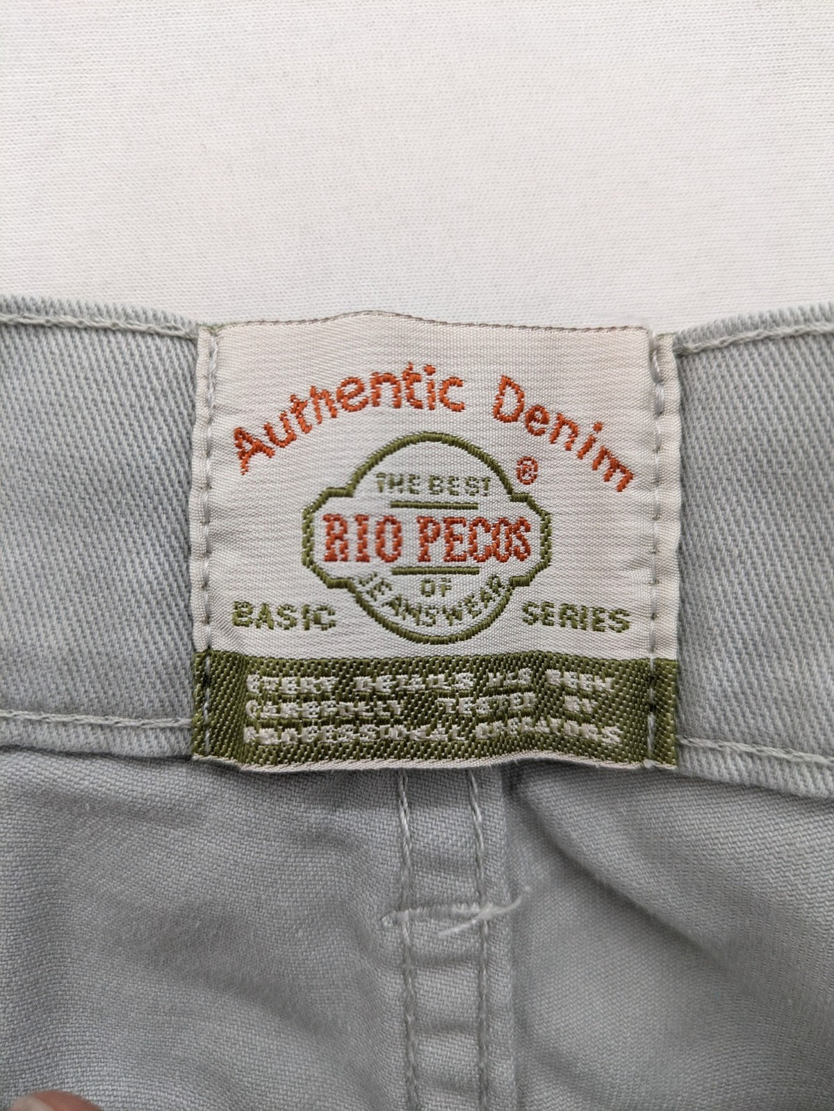 RIO PECOS grey shorts cotton-lycra blend with button closure and practical pockets