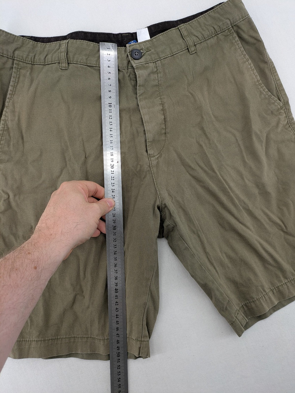 H&M Divided khaki chino shorts flat front design with practical pockets.