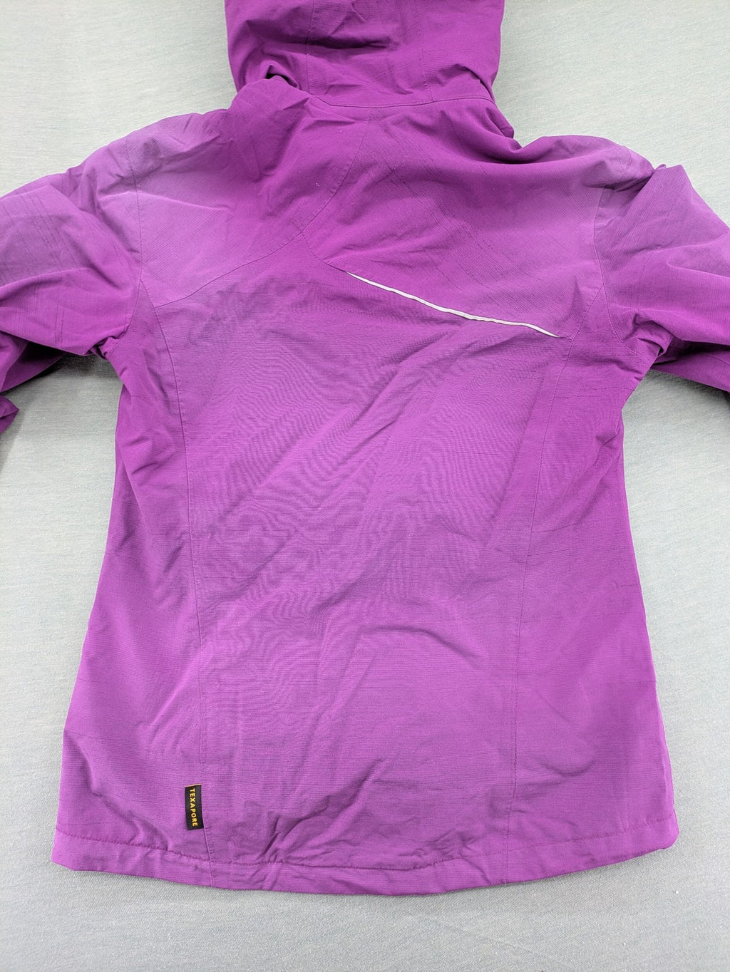 Jack Wolfskin pink purple outdoor jacket with hood, Texapore technology, Microguard insulation.