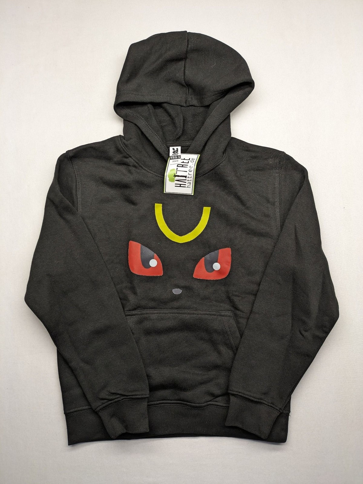 Kinder black hoodie featuring Umbreon graphic, soft cotton-polyester blend, classic pullover style.