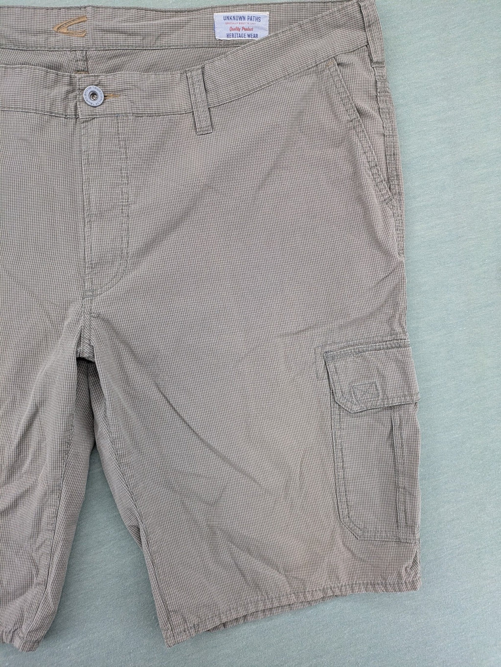 camel active beige cargo shorts cotton fabric multiple pockets classic design