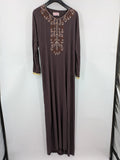 RAWAA gold maxikleid kaftan mit floraler Stickerei und glitzerndem Material, lange Ärmel.