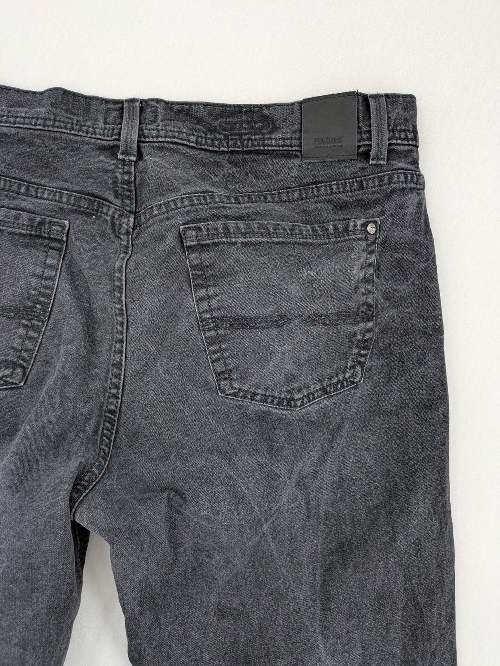 Pioneer grey straight jeans with washed finish and stretch material, classic design.
