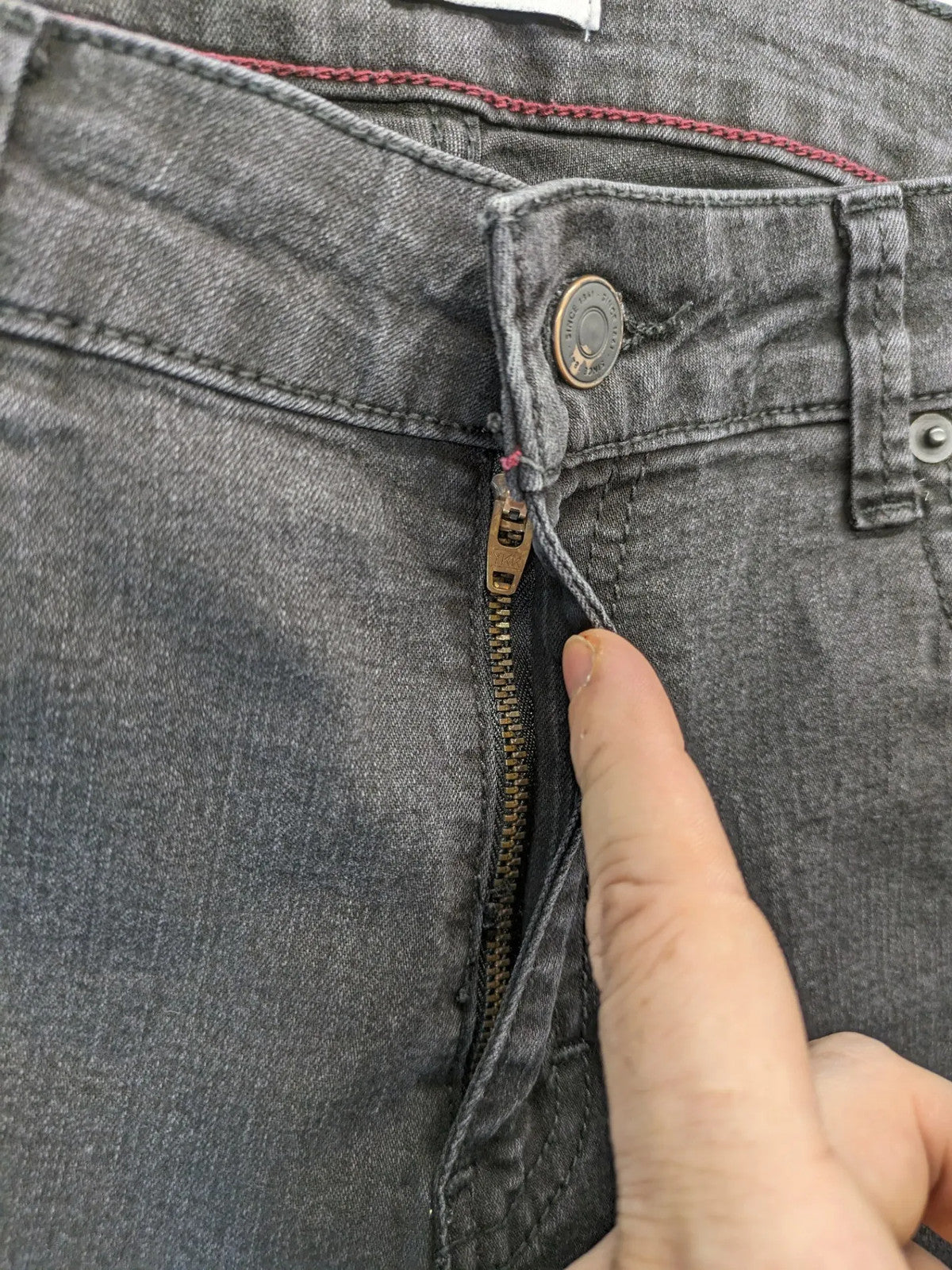 C&A grey straight jeans five-pocket design made from cotton blend with stretch.