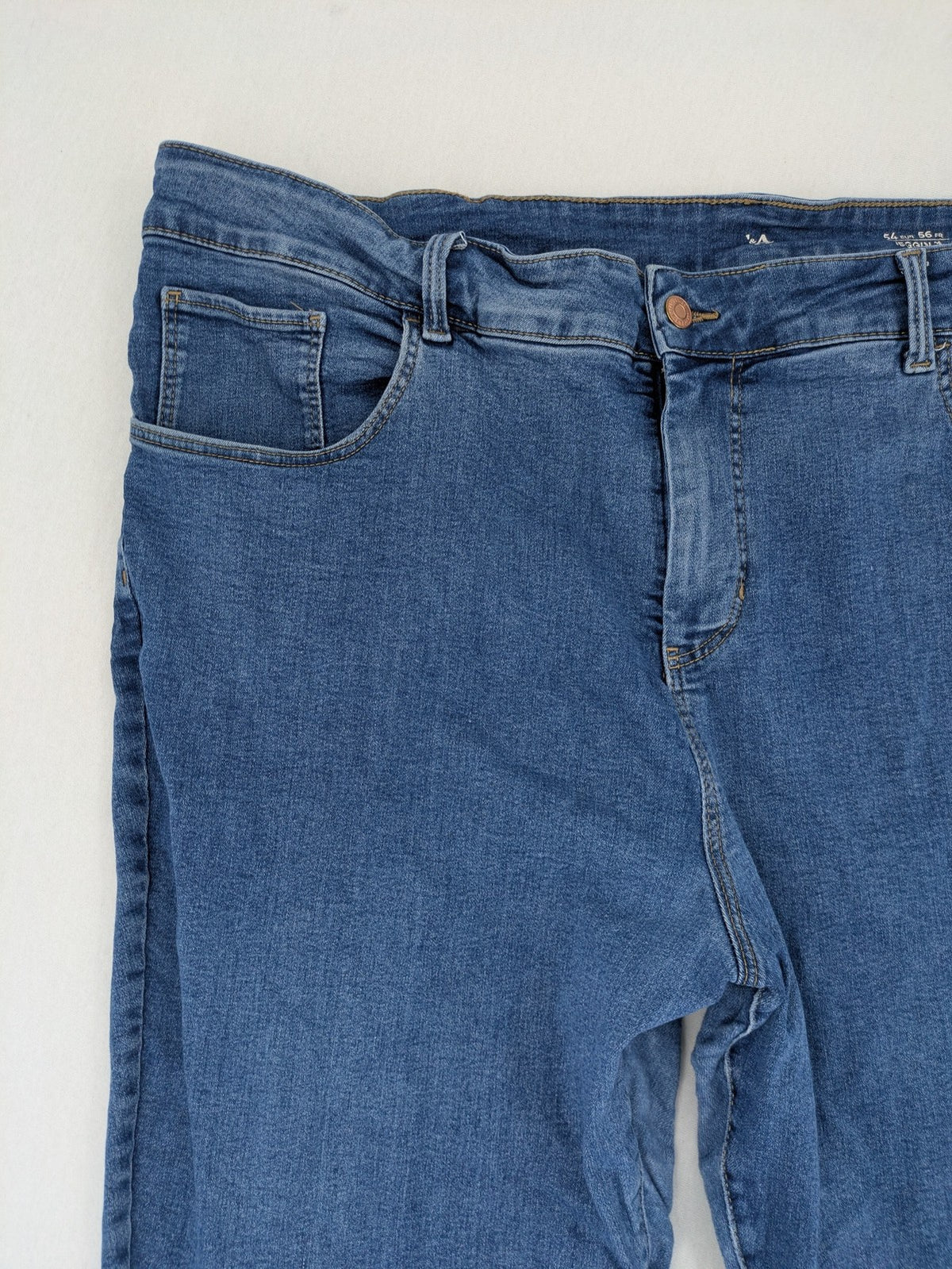 C&A blue skinny jeans with classic 5-pocket design and cotton-stretch material.