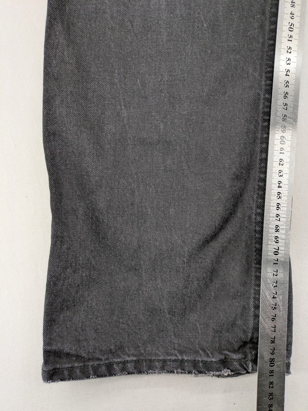 Zara grey straight jeans 5-pocket style with classic button closure and cotton blend material.