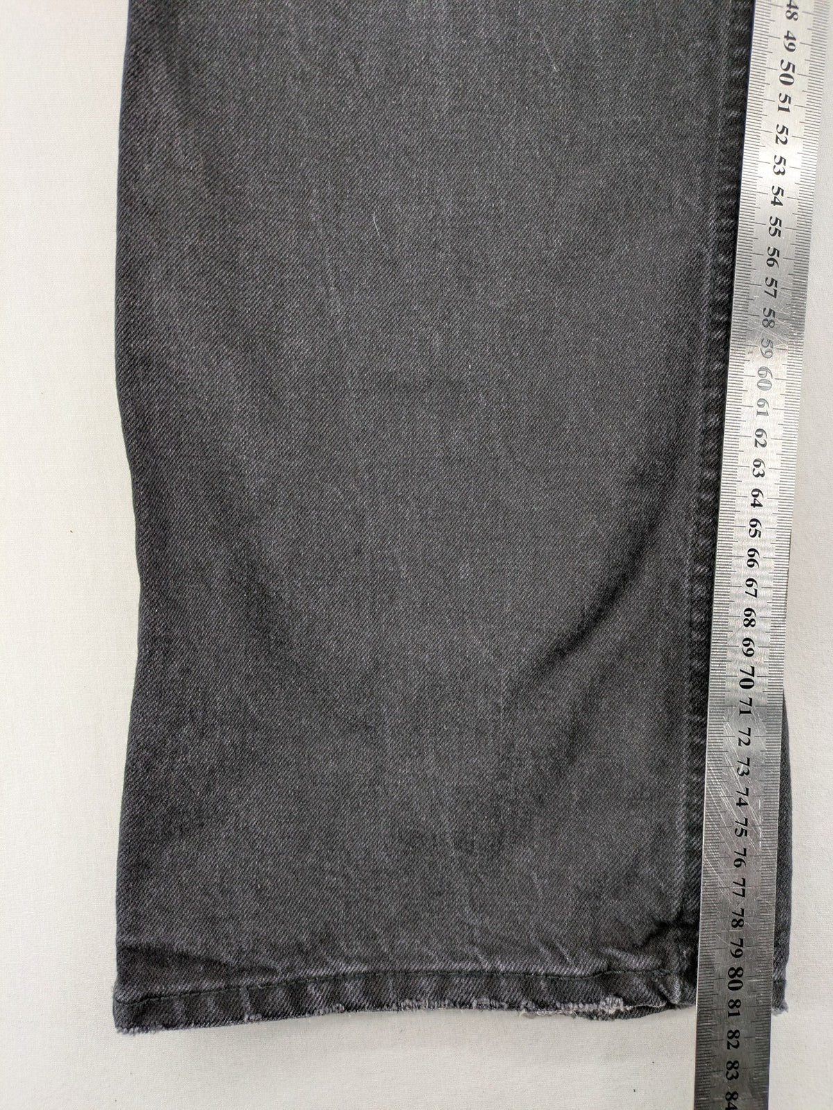 Zara grey straight jeans 5-pocket style with classic button closure and cotton blend material.