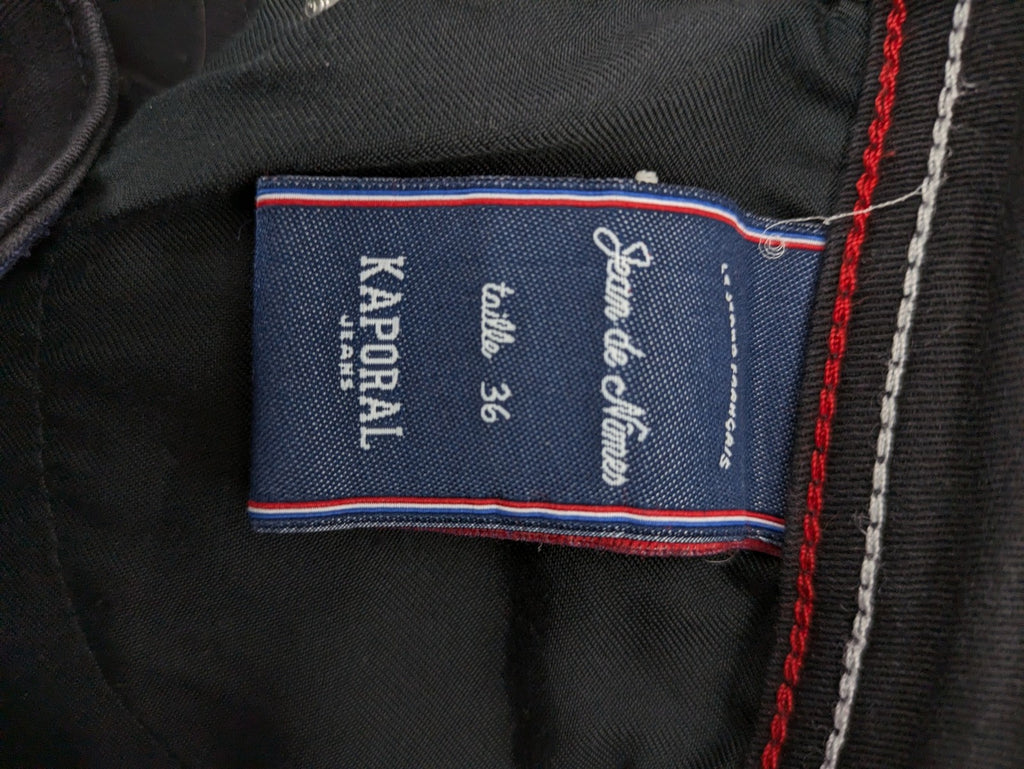 Kaporal black slim fit jeans with classic 5-pocket design and stretch denim material.