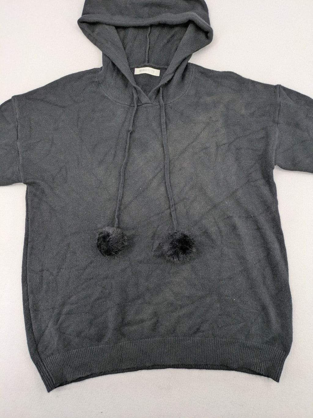 M/L grey hoodie with playful pom-poms and soft viscose blend material.