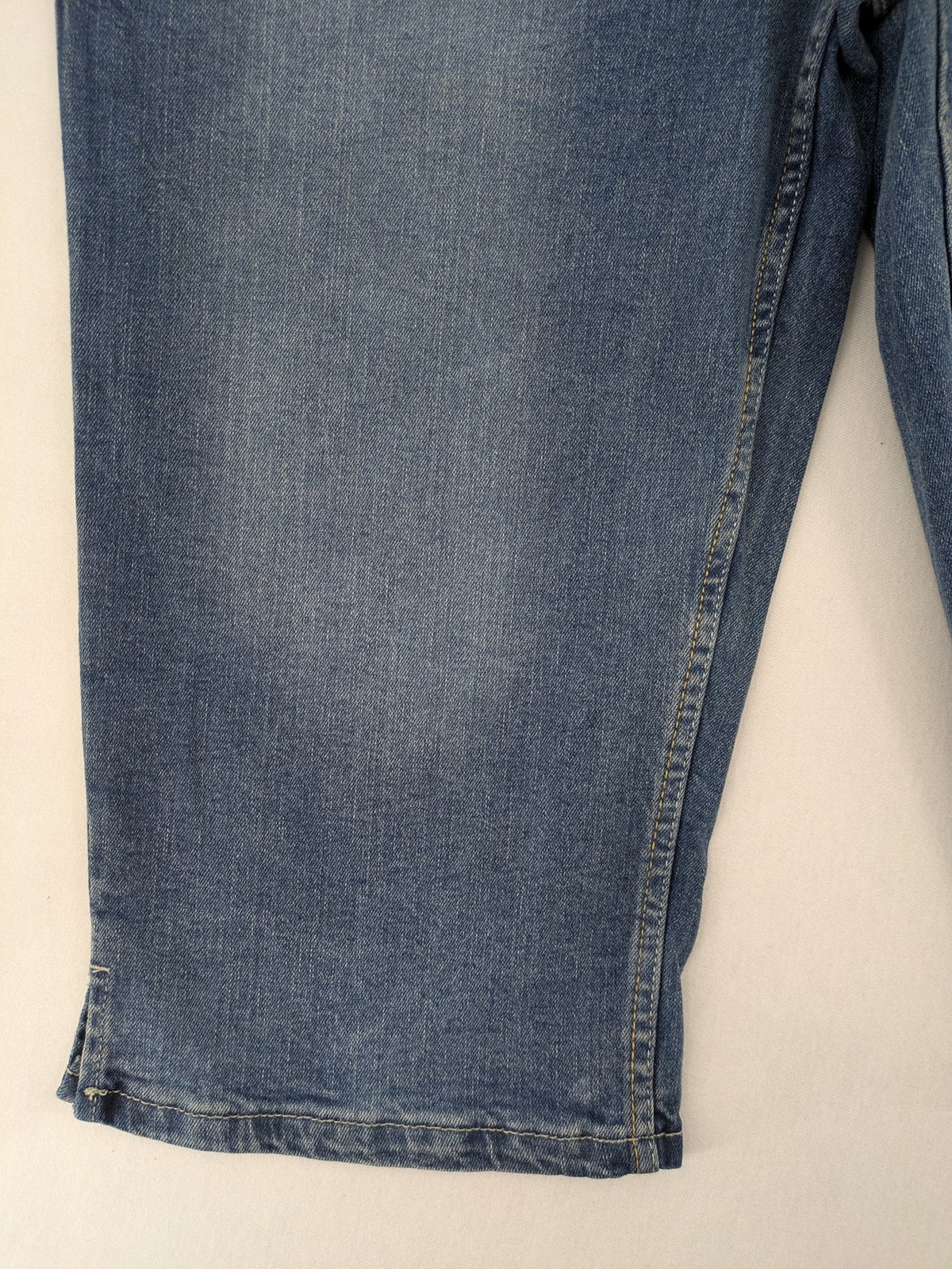 Up Fashion blue denim capri shorts, 5-pocket style, elastic waistband, soft cotton blend.