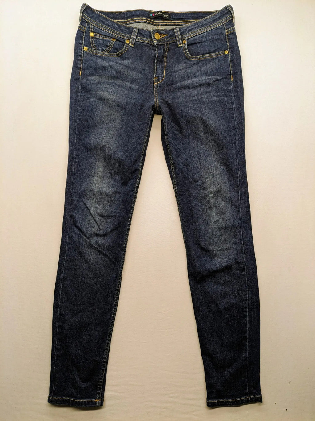 Even & Odd blue skinny jeans with five-pocket design and stretch denim material.