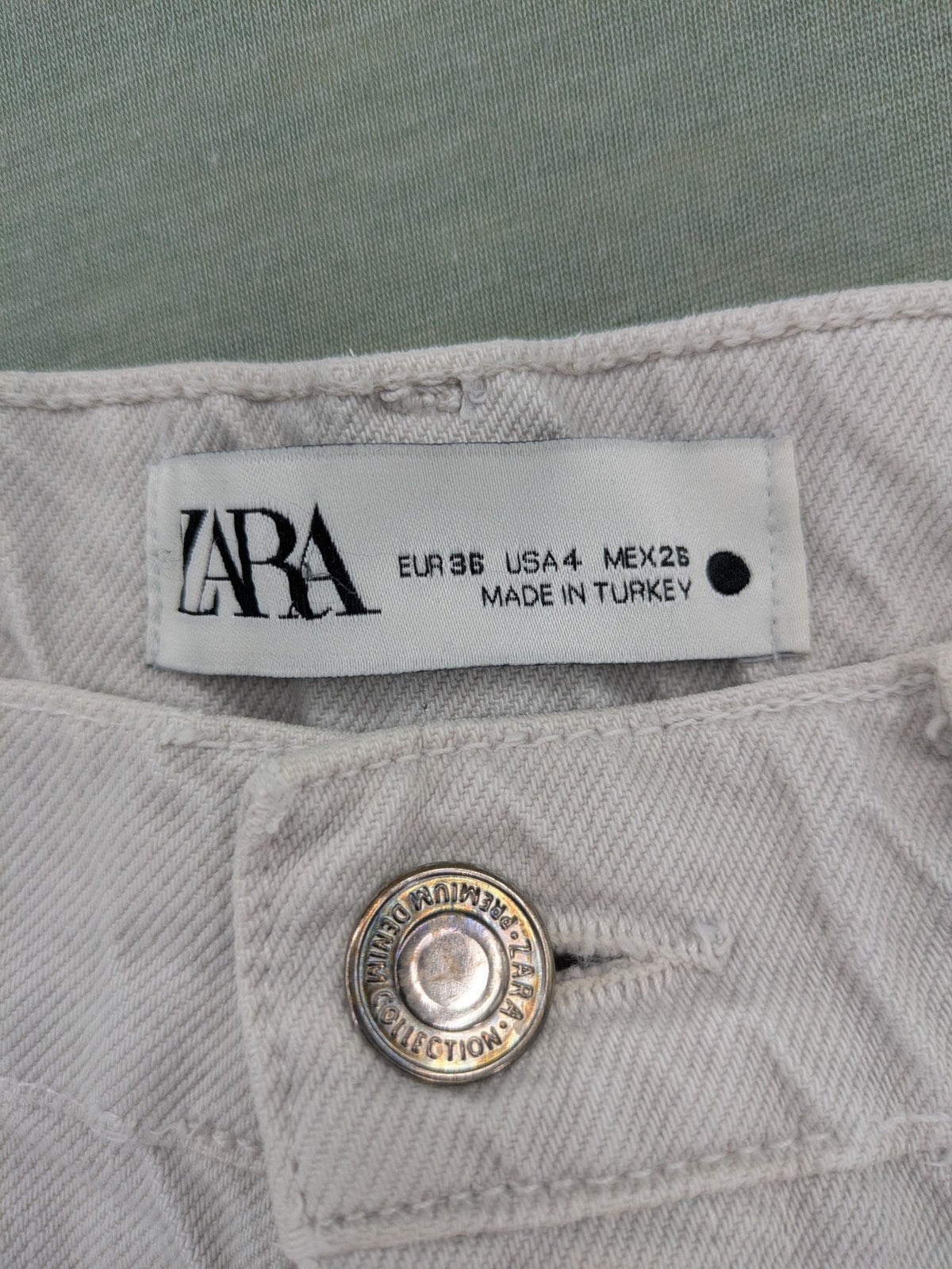 Zara grey straight jeans high waist 5-pocket design frayed hem vintage style