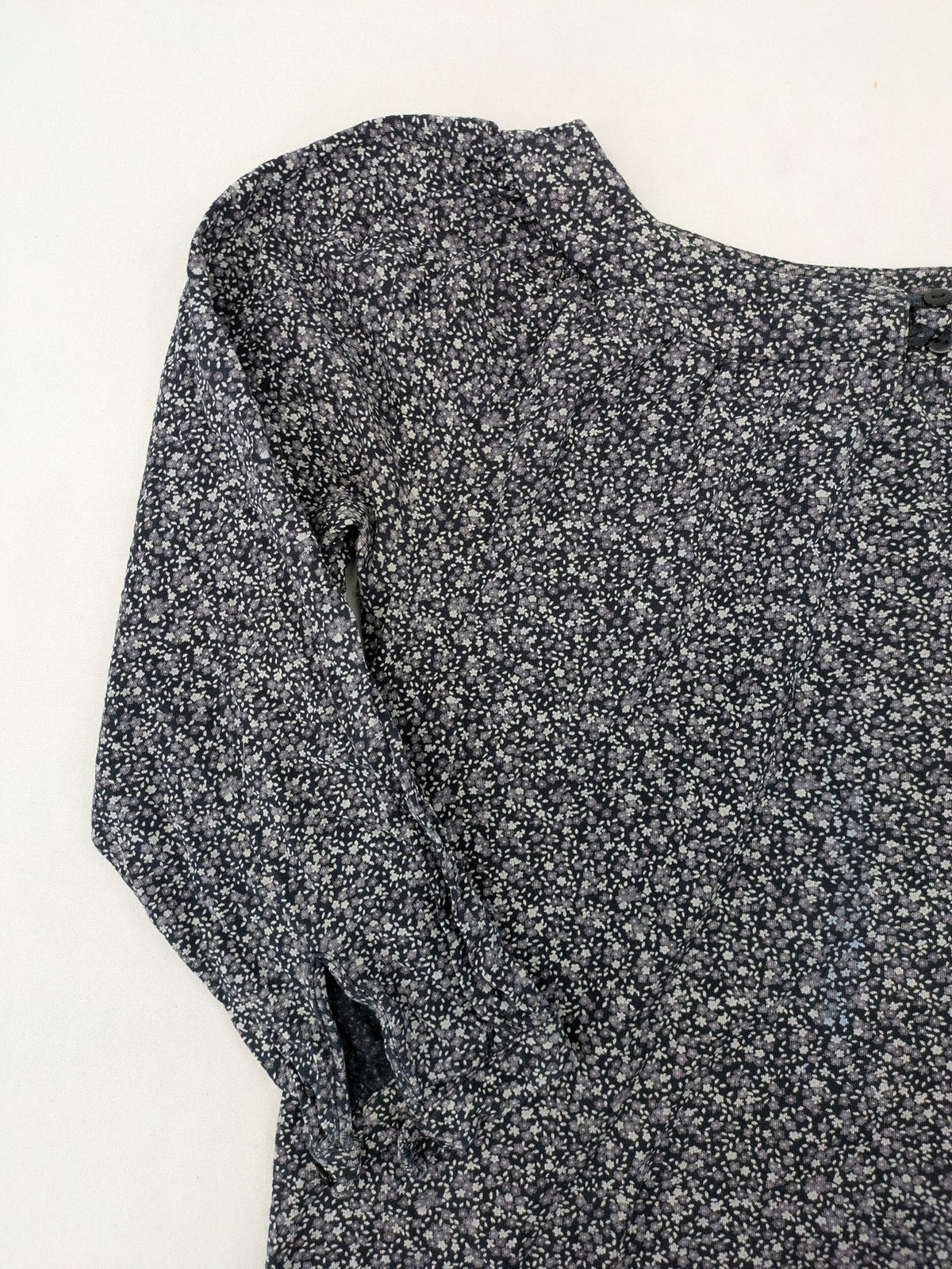 H&M navy floral tunic with 3/4 sleeves and adjustable waist drawstring.