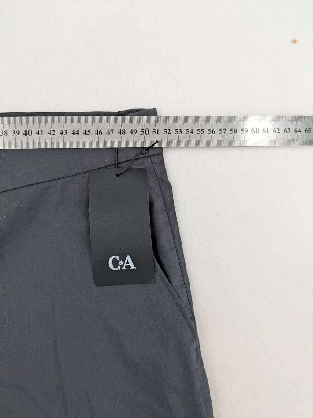 C&A pink pants regular fit with tag, versatile for business and leisure.