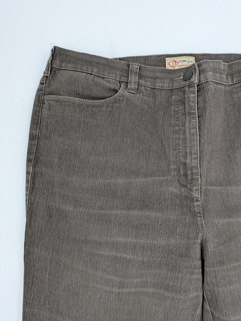 TONI grey straight jeans super slim fit with elastic waistband and classic 5-pocket design.