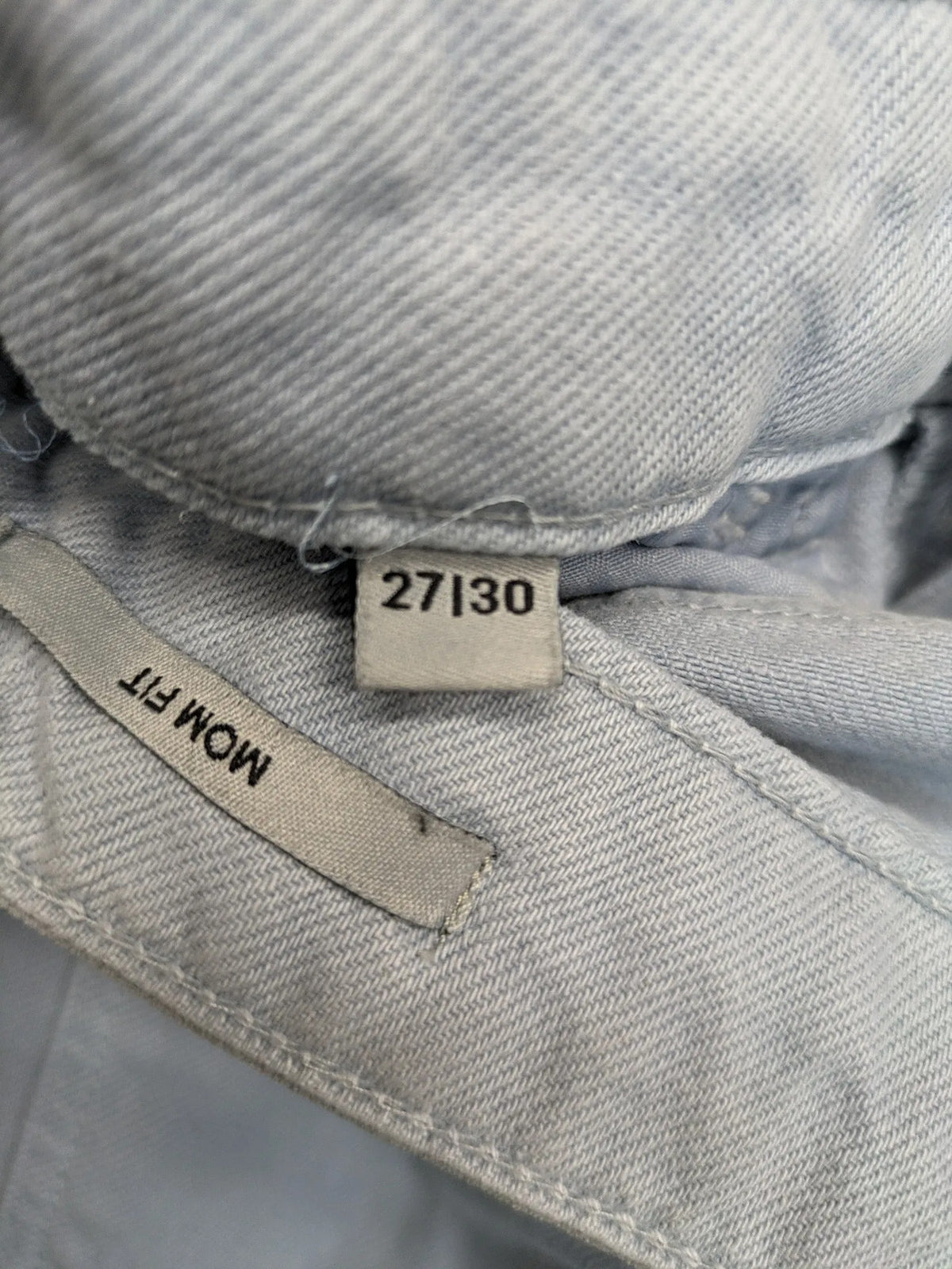Esprit blue mom fit jeans high waist with classic 5-pocket design and logo.