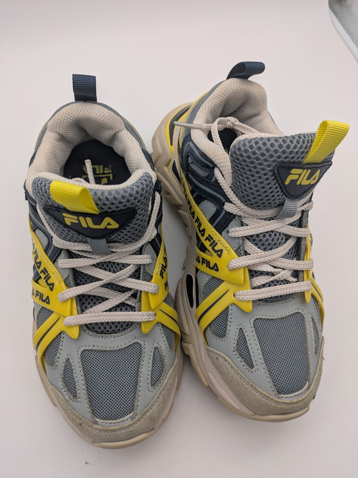 Fila Oakmont TR sneakers beige grey yellow chunky silhouette durable mixed material