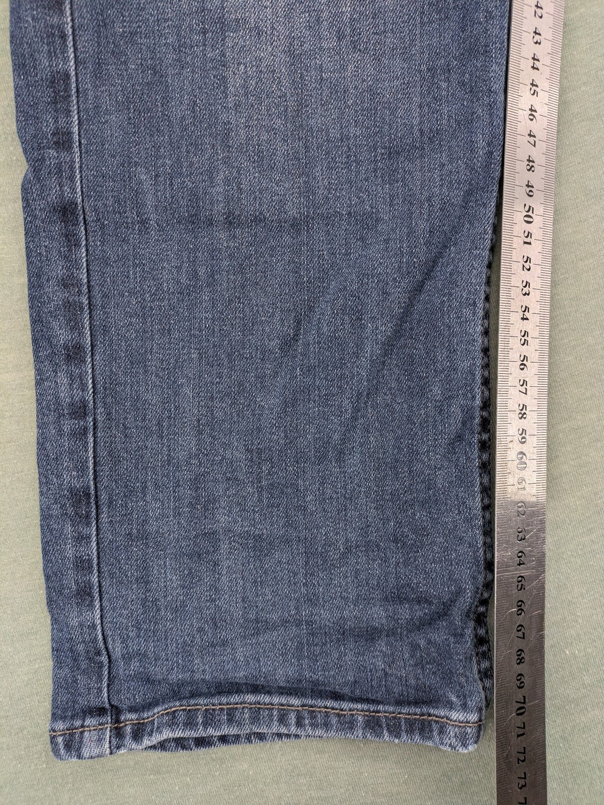 C&A blue straight jeans with classic 5-pocket design and stretch denim material.