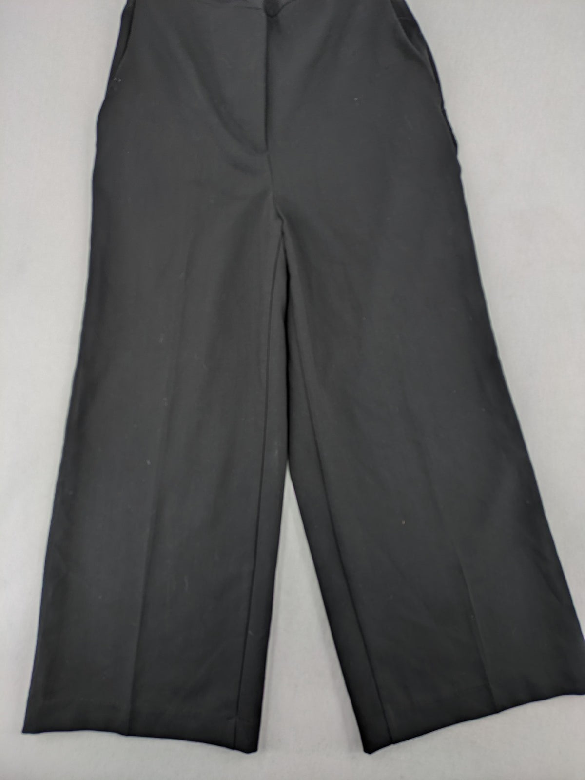 Zara black culotte pants high waist with elastic waistband and wide leg design.
