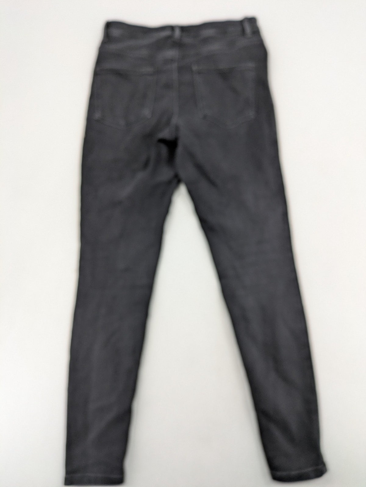 Denim & Co. skinny jeans black washed 5-pocket style with stretch material