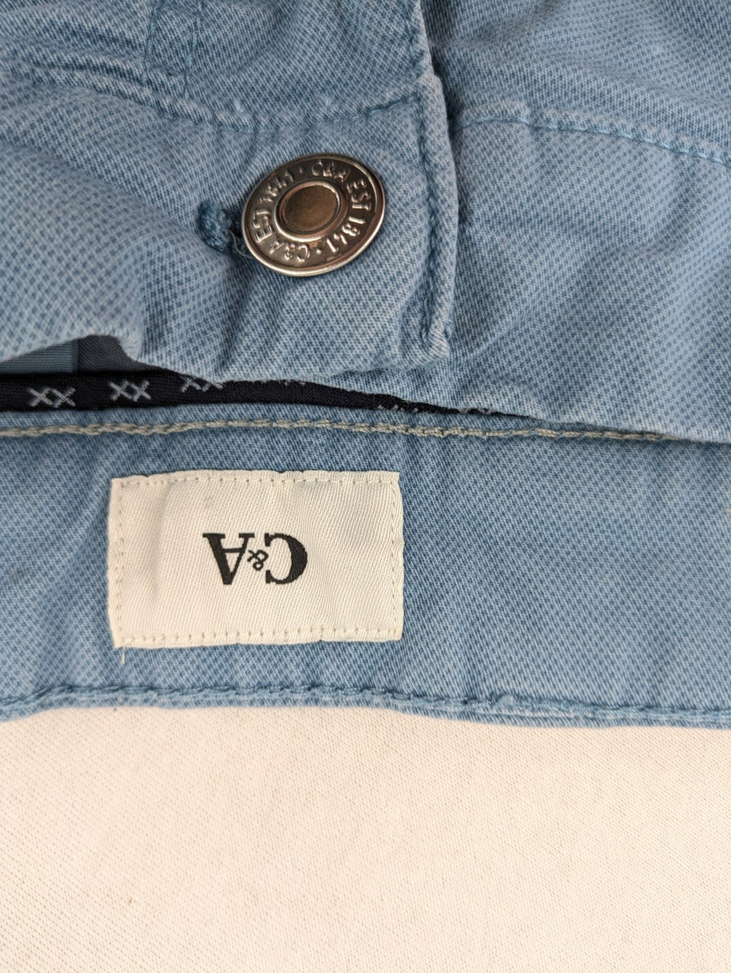 C&A blue chino pants regular fit 5-pocket design with zipper, made of cotton stretch.