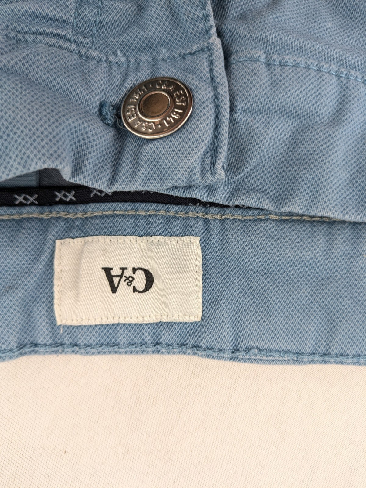 C&A blue chino pants regular fit 5-pocket design with zipper, made of cotton stretch.