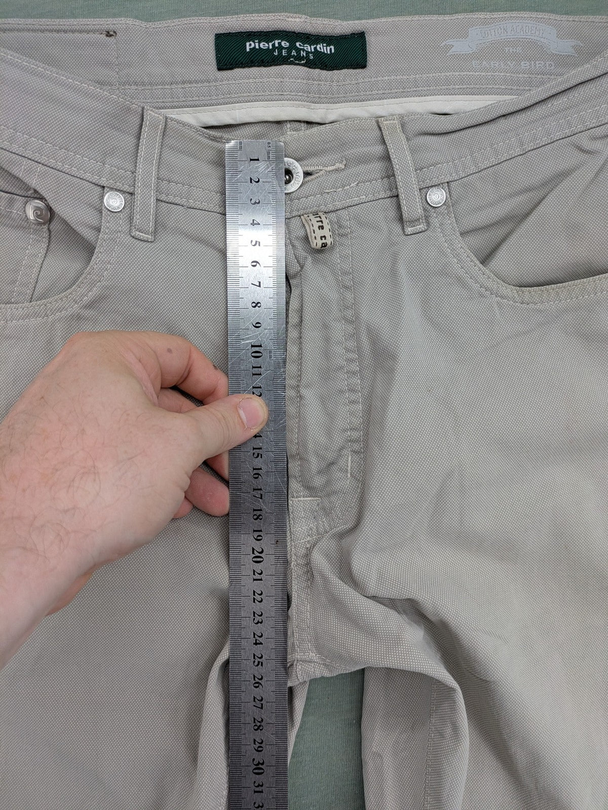 Pierre Cardin grey straight jeans W33 L34 cotton stretch with subtle logo detail.